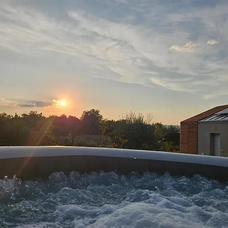 בית נופש Orto Della Lepre *